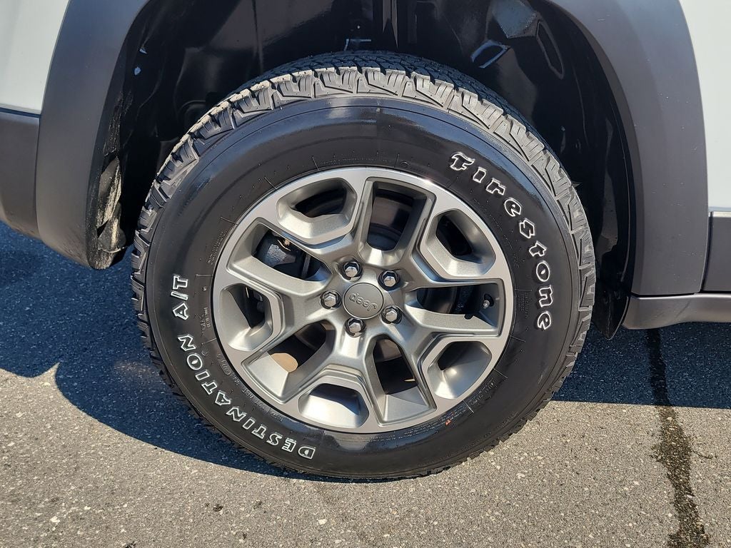 2022 Jeep Cherokee Trailhawk