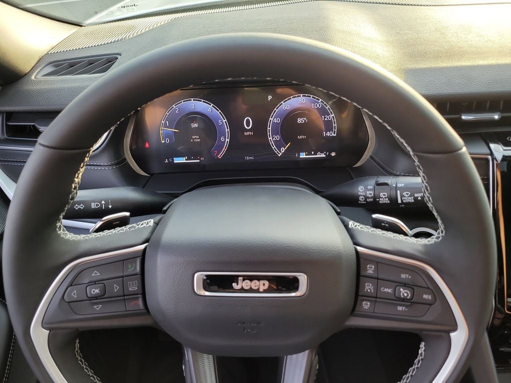 2025 Jeep Grand Cherokee Laredo X