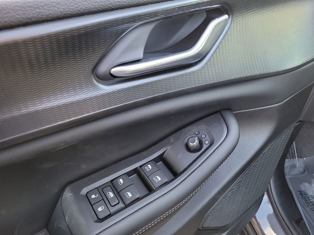 2025 Jeep Grand Cherokee GRAND CHEROKEE LAREDO X 4X2