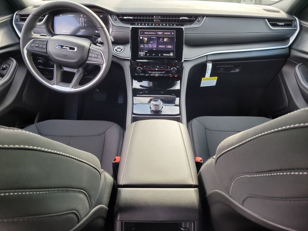 2025 Jeep Grand Cherokee Laredo X