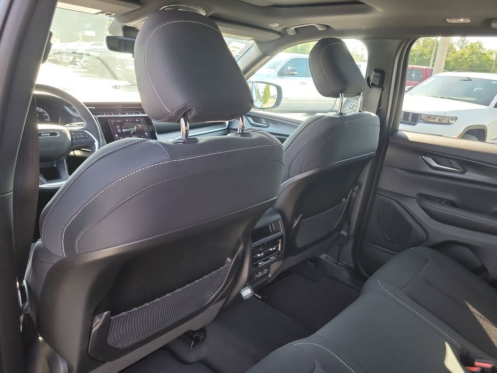 2026 Jeep Grand Cherokee Laredo X