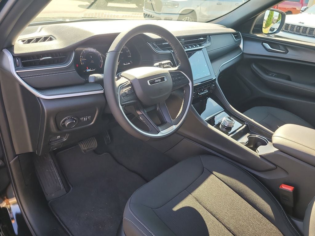 2026 Jeep Grand Cherokee Laredo X