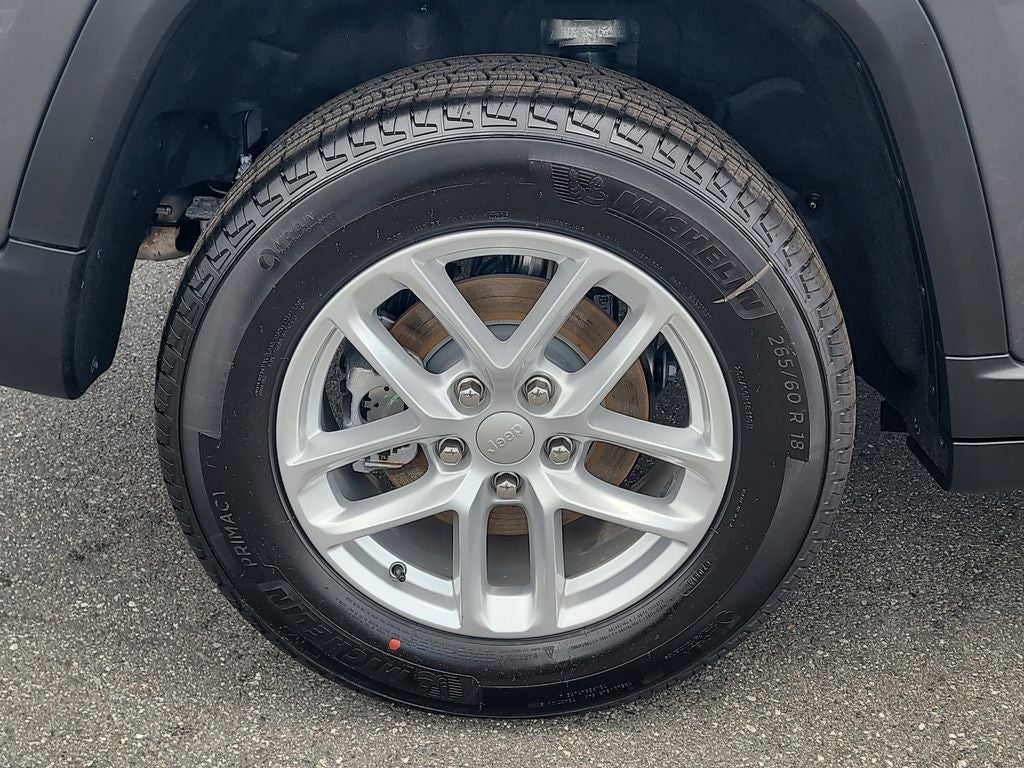 2026 Jeep Grand Cherokee Laredo