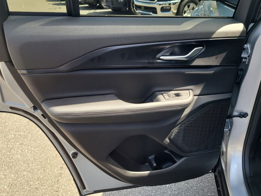 2026 Jeep Grand Cherokee Laredo