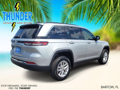 2026 Jeep Grand Cherokee Laredo