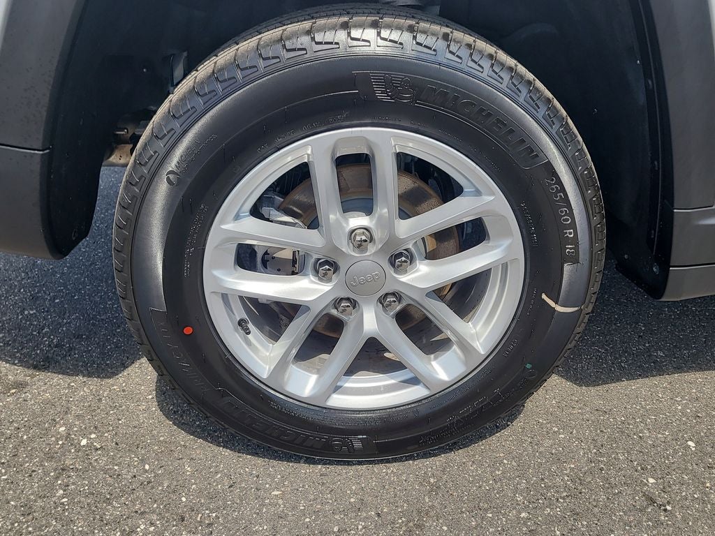 2026 Jeep Grand Cherokee Laredo