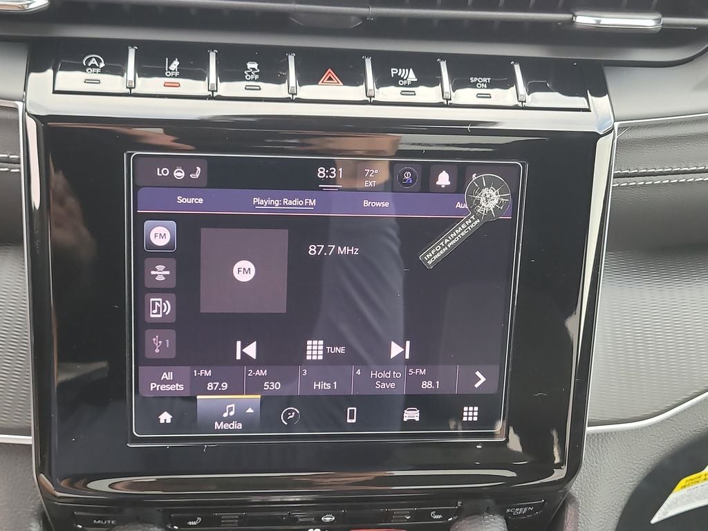 2026 Jeep Grand Cherokee Laredo