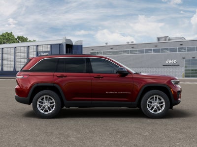 2026 Jeep Grand Cherokee Laredo