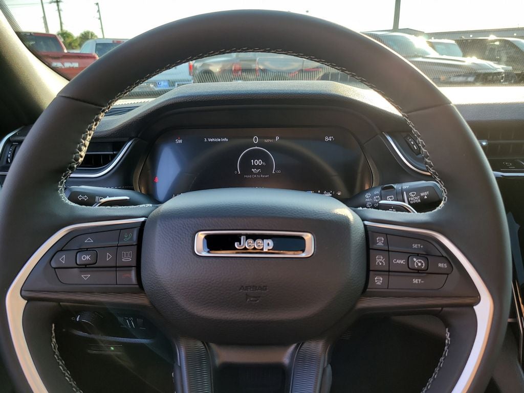 2025 Jeep Grand Cherokee L Laredo