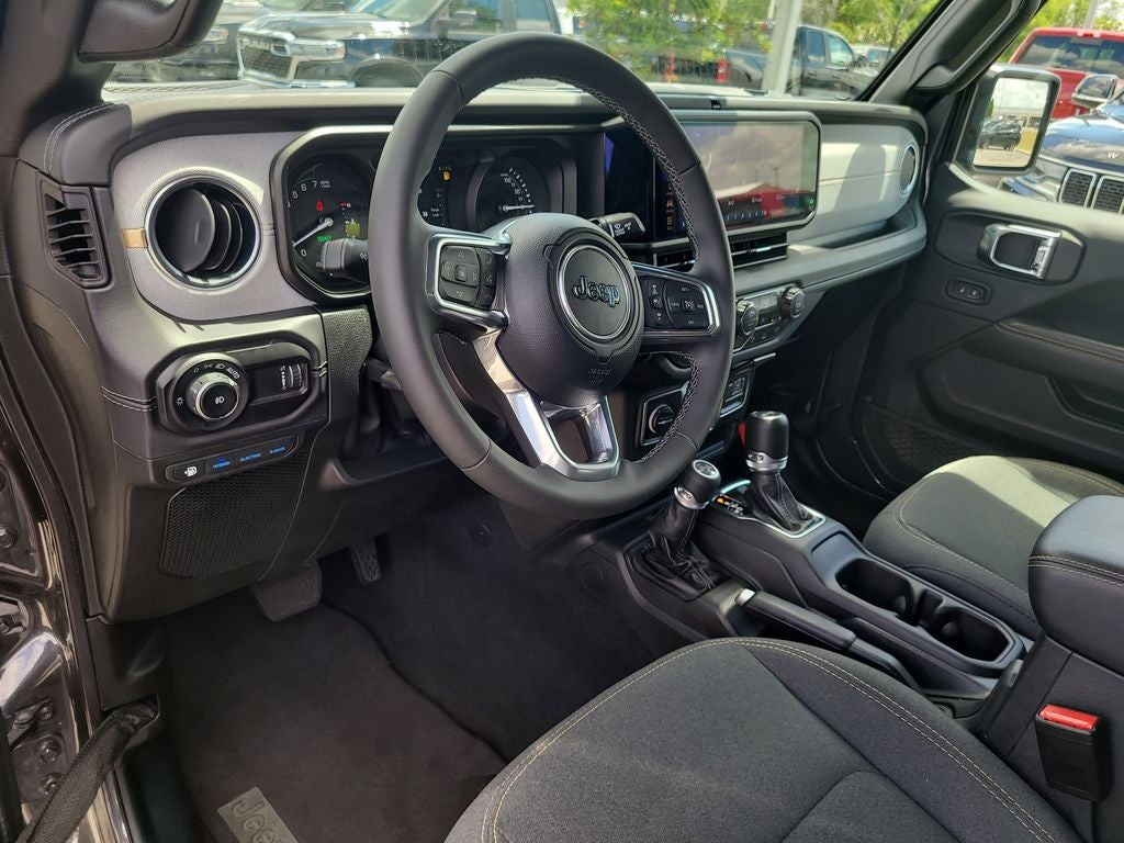 2025 Jeep Wrangler Sahara 4xe