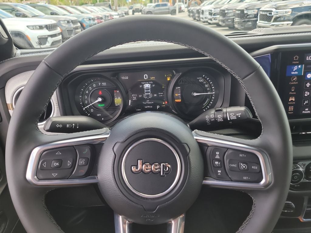 2025 Jeep Wrangler Sahara 4xe