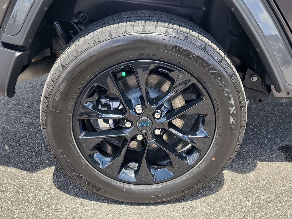 2025 Jeep Wrangler Sahara 4xe