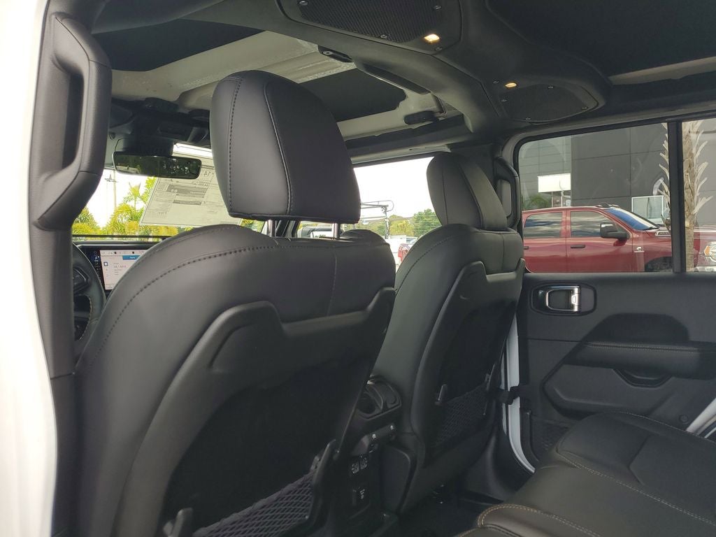 2025 Jeep Wrangler Rubicon 392