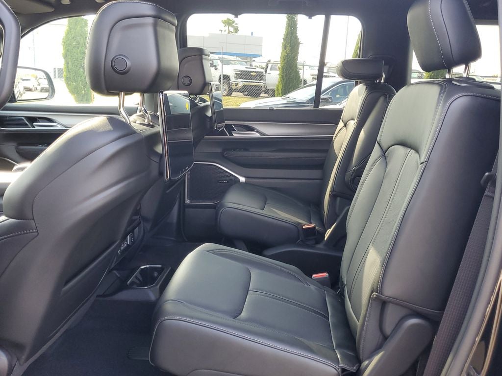 2025 Jeep Wagoneer L Series II