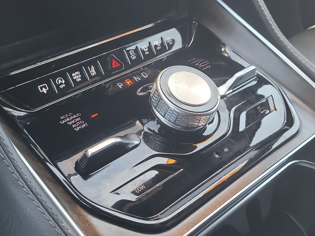 2024 Jeep Grand Wagoneer L Base