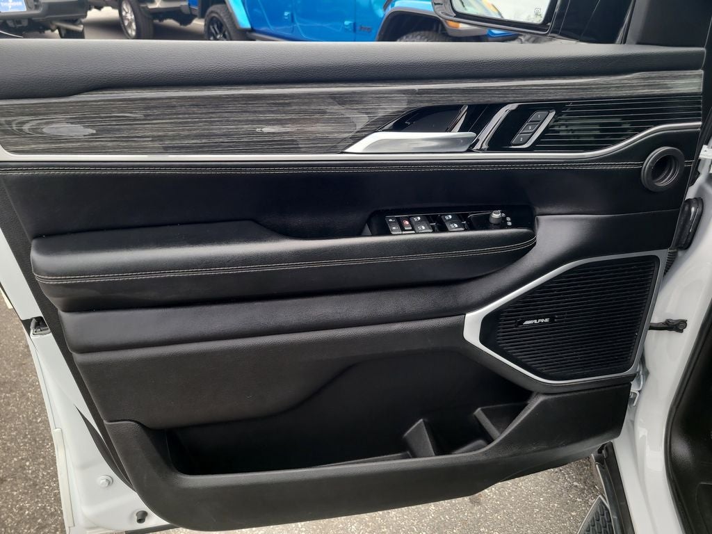 2022 Jeep Wagoneer Series III