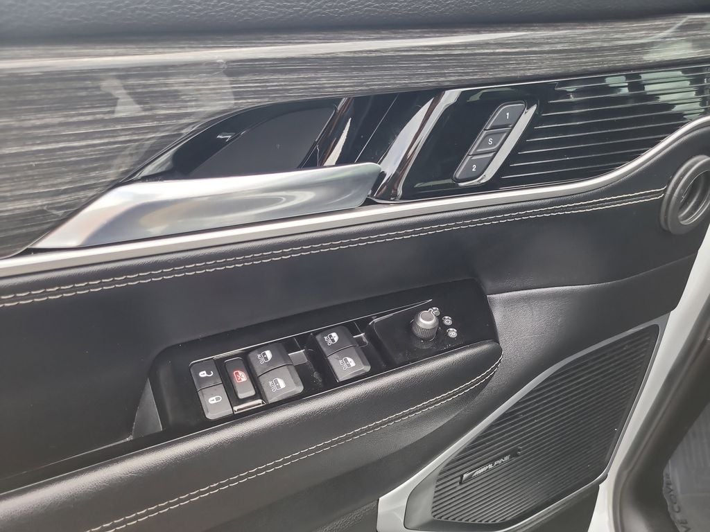 2022 Jeep Wagoneer Series III