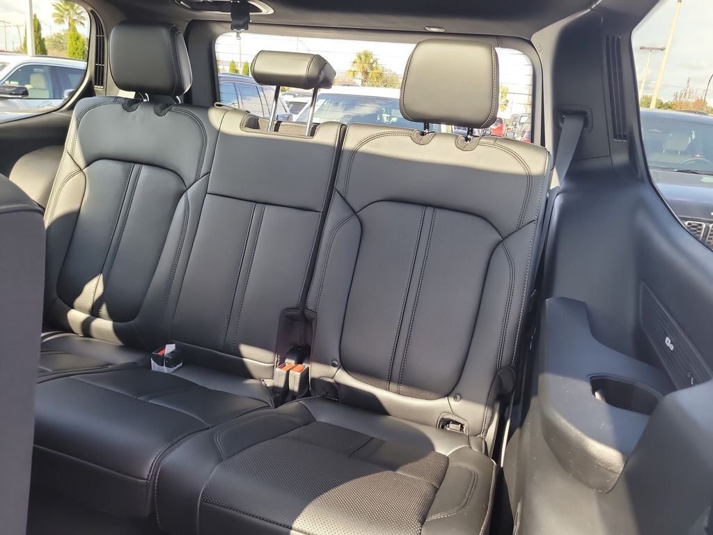 2026 Jeep Grand Wagoneer Base