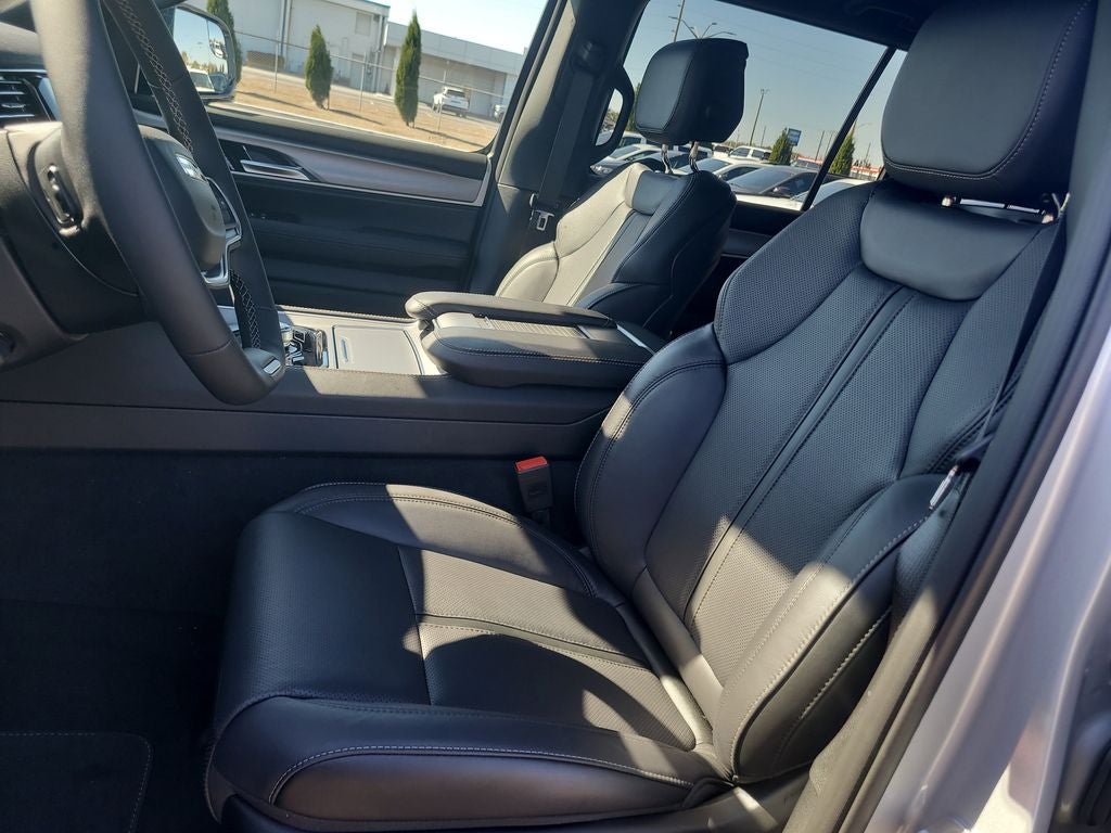 2026 Jeep Grand Wagoneer GRAND WAGONEER LIMITED ALTITUDE 4X4