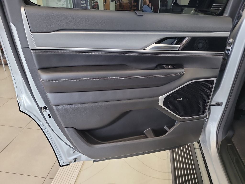 2026 Jeep Grand Wagoneer GRAND WAGONEER LIMITED RESERVE 4X4