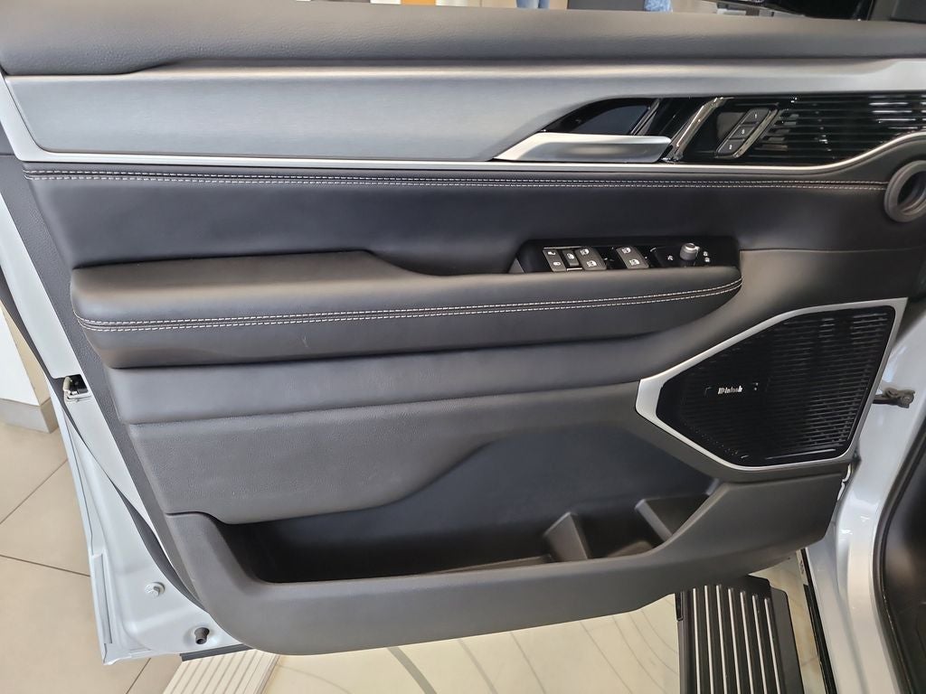 2026 Jeep Grand Wagoneer GRAND WAGONEER LIMITED RESERVE 4X4