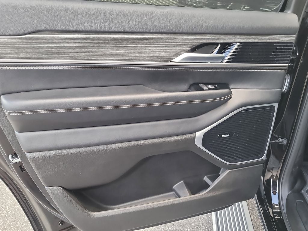 2024 Jeep Wagoneer Series III