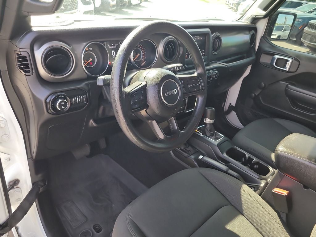 2022 Jeep Gladiator Sport