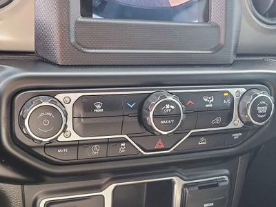 2022 Jeep Gladiator Sport