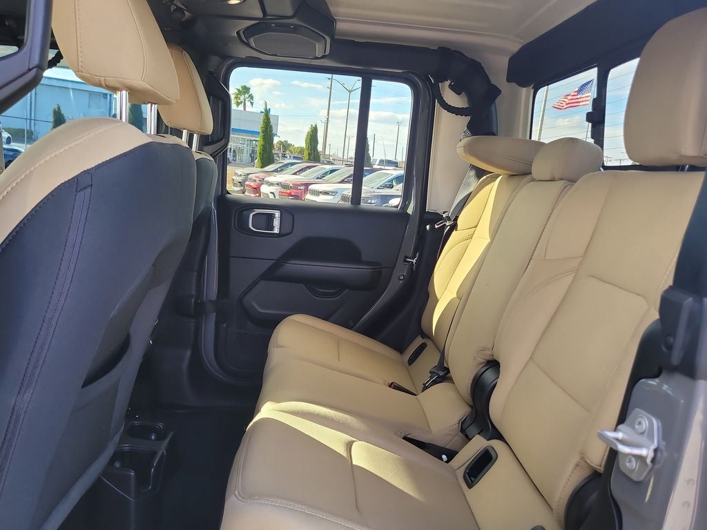 2022 Jeep Gladiator Overland