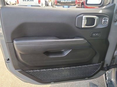 2022 Jeep Gladiator Overland