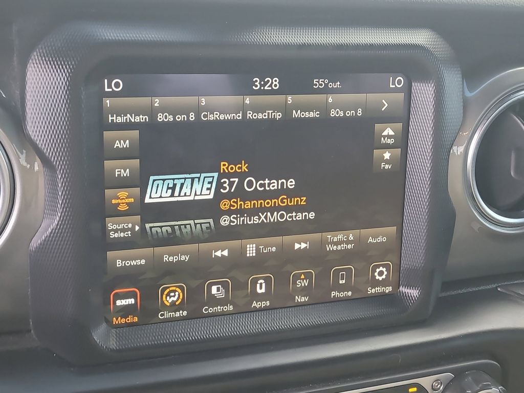 2022 Jeep Gladiator Overland