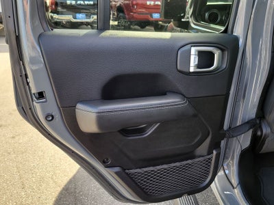 2022 Jeep Gladiator Overland