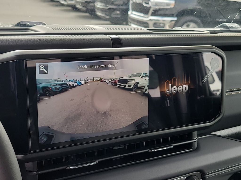 2026 Jeep Gladiator GLADIATOR SAHARA 4X4