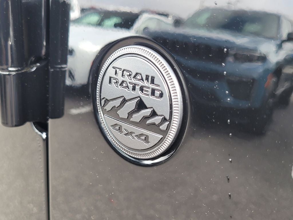 2026 Jeep Gladiator GLADIATOR SAHARA 4X4