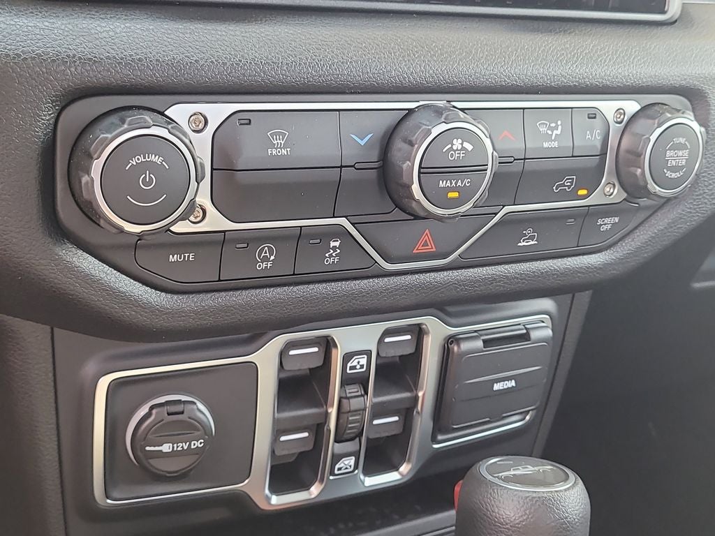 2026 Jeep Gladiator Sport