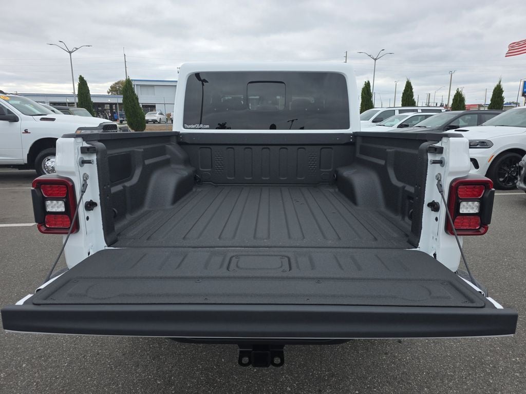 2026 Jeep Gladiator GLADIATOR SAHARA 4X4