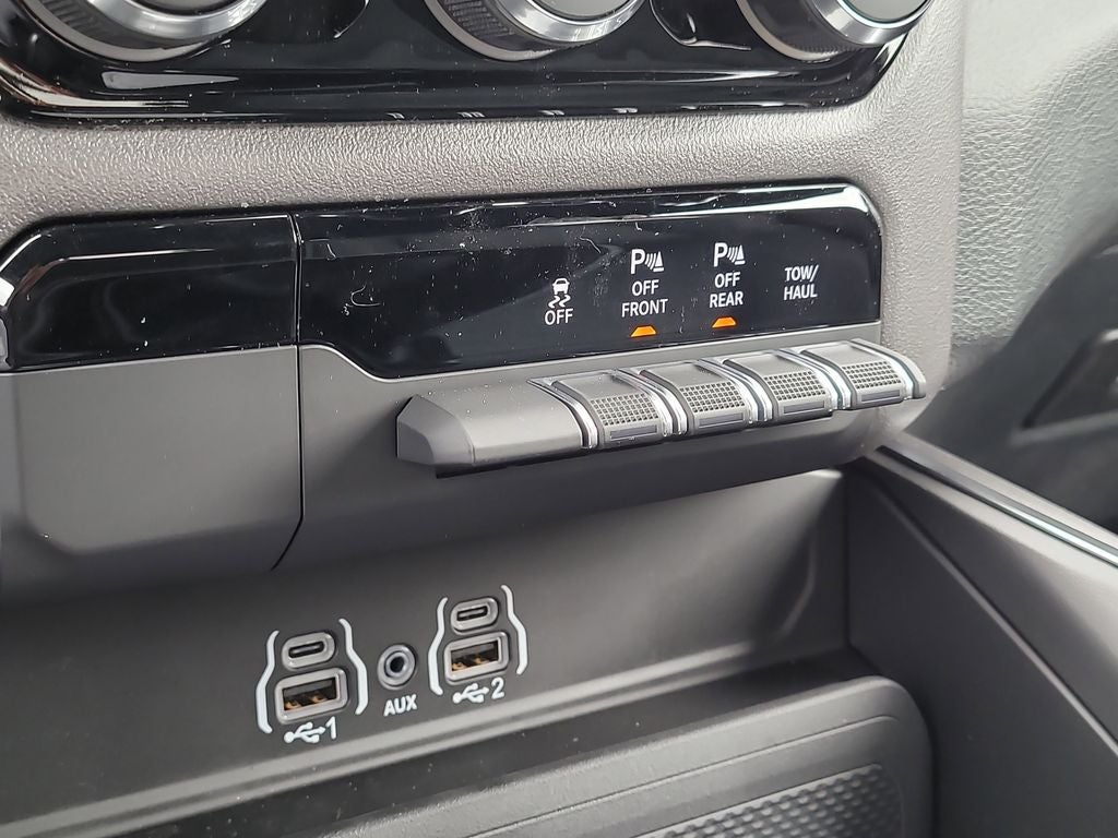 2026 RAM 1500 Express