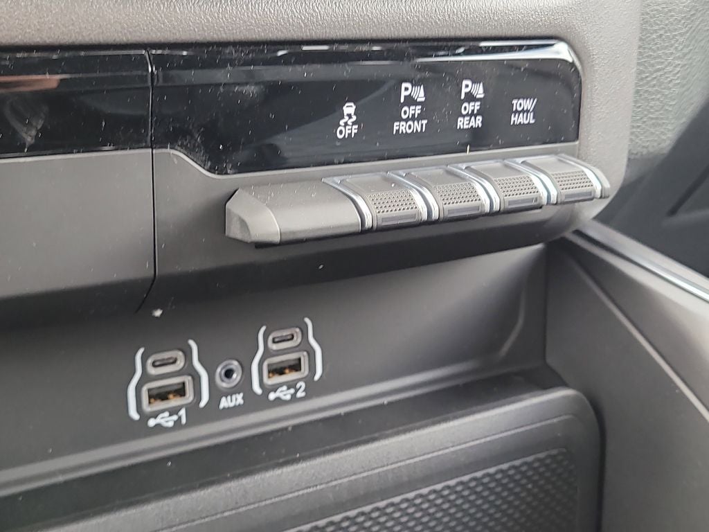 2026 RAM 1500 Express