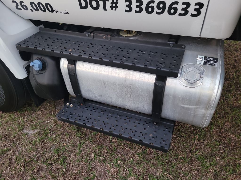 2022 Ford F-650SD Base