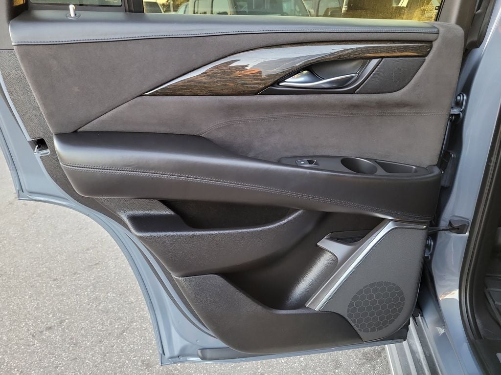 2016 Cadillac Escalade Platinum Edition