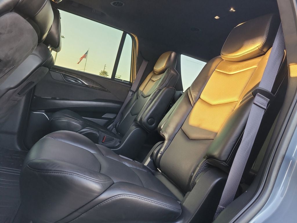 2016 Cadillac Escalade Platinum Edition