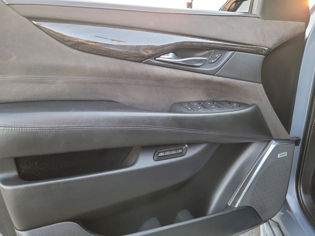 2016 Cadillac Escalade Platinum Edition