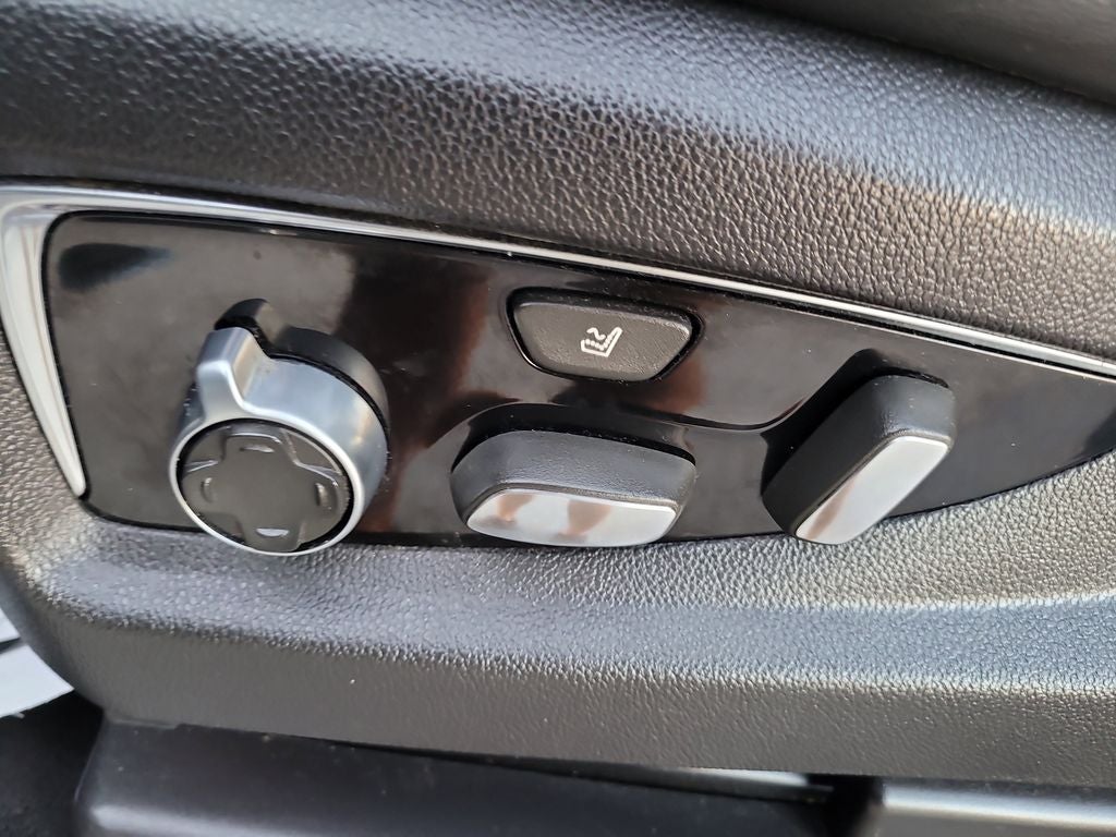 2016 Cadillac Escalade Platinum Edition