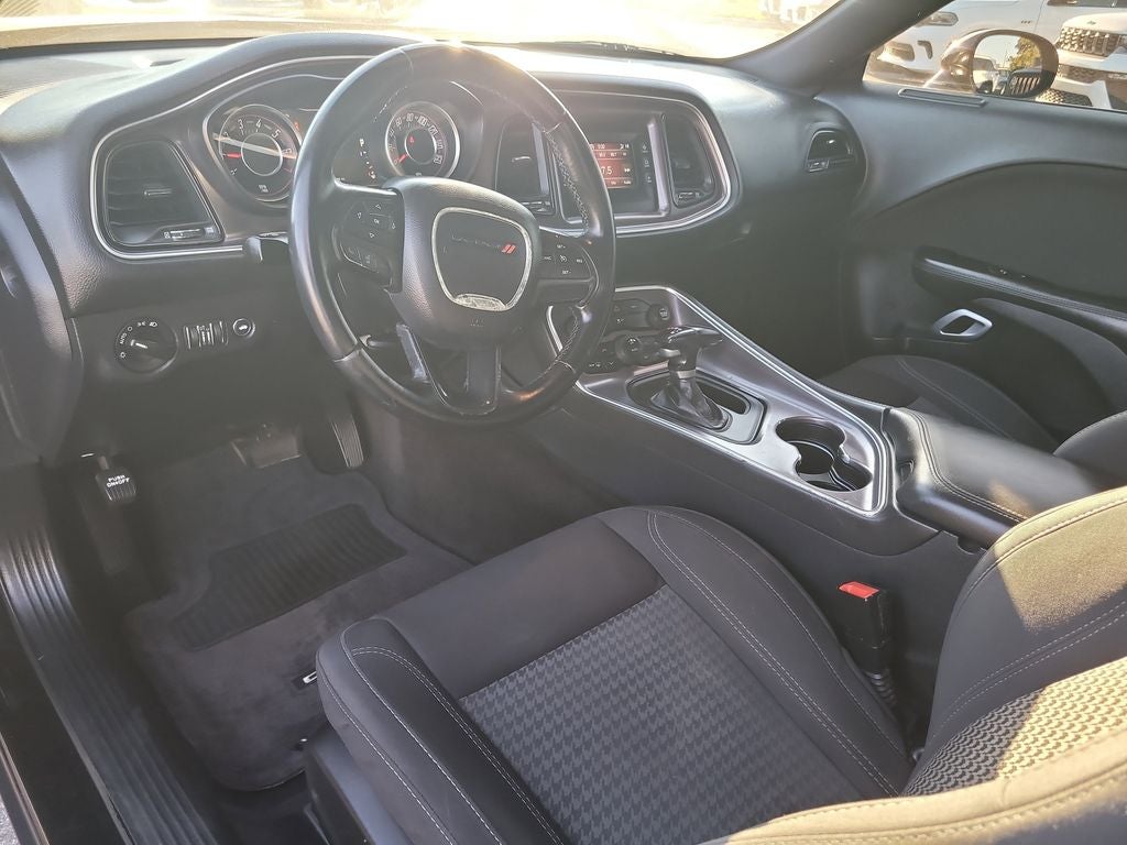 2016 Dodge Challenger SXT