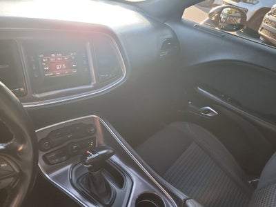 2016 Dodge Challenger SXT