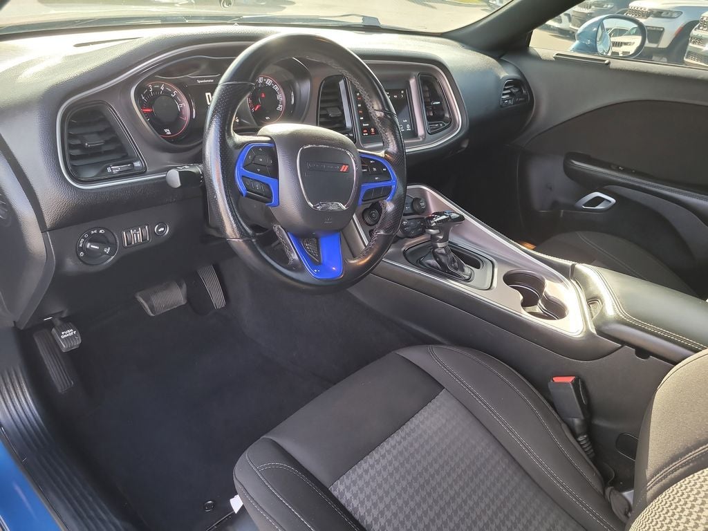 2022 Dodge Challenger SXT