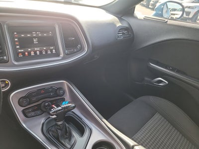 2022 Dodge Challenger SXT