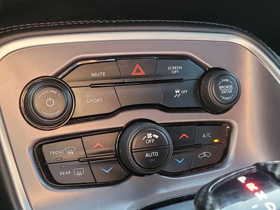 2022 Dodge Challenger SXT