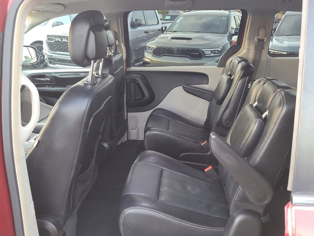 2015 Chrysler Town & Country Touring