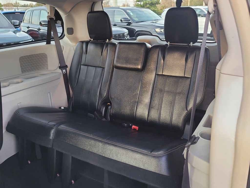 2015 Chrysler Town & Country Touring